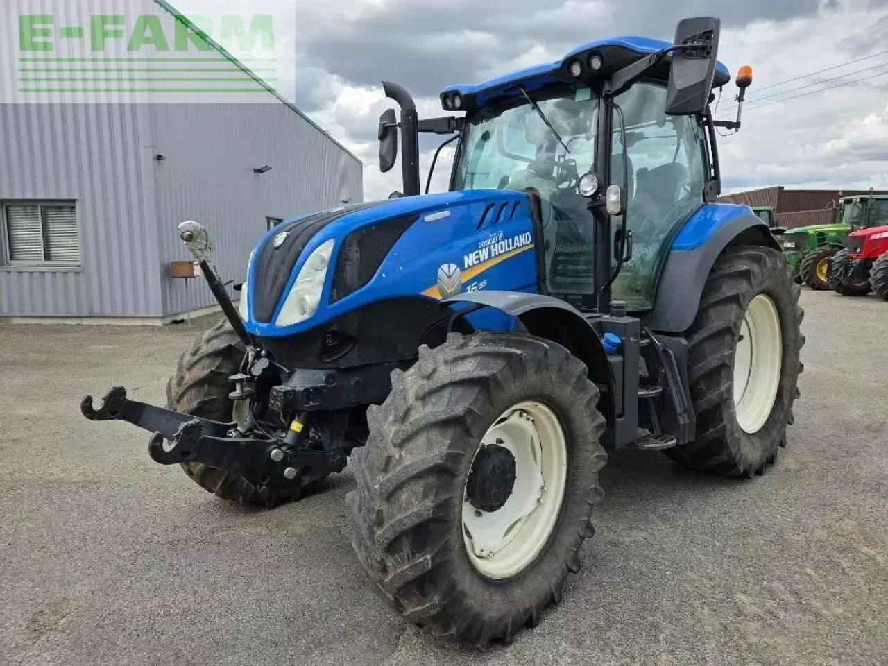 New Holland t.6 155 dc - Трактор: фото 1 New Holland t.6 155 dc - Трактор: фото 1
