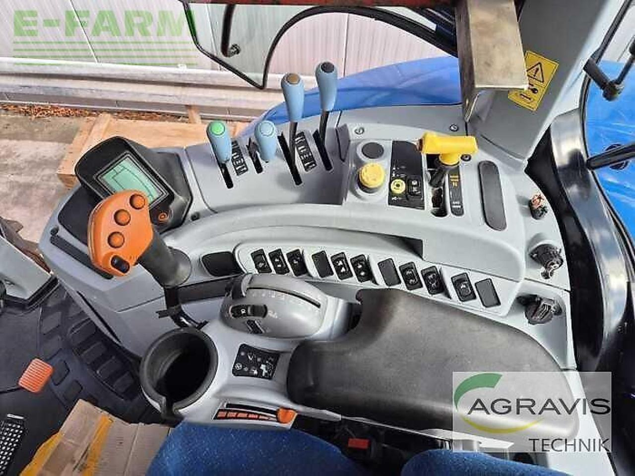 Трактор New Holland t 6090 pc: фото 12 Трактор New Holland t 6090 pc: фото 12