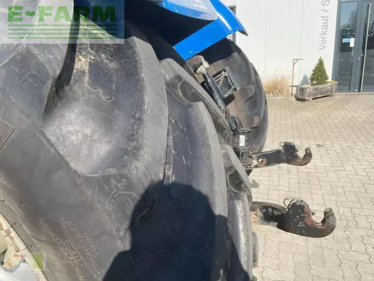 New Holland t 7.270 - Трактор: фото 5 New Holland t 7.270 - Трактор: фото 5