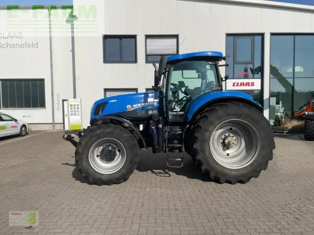 New Holland t 7.270 - Трактор: фото 1 New Holland t 7.270 - Трактор: фото 1