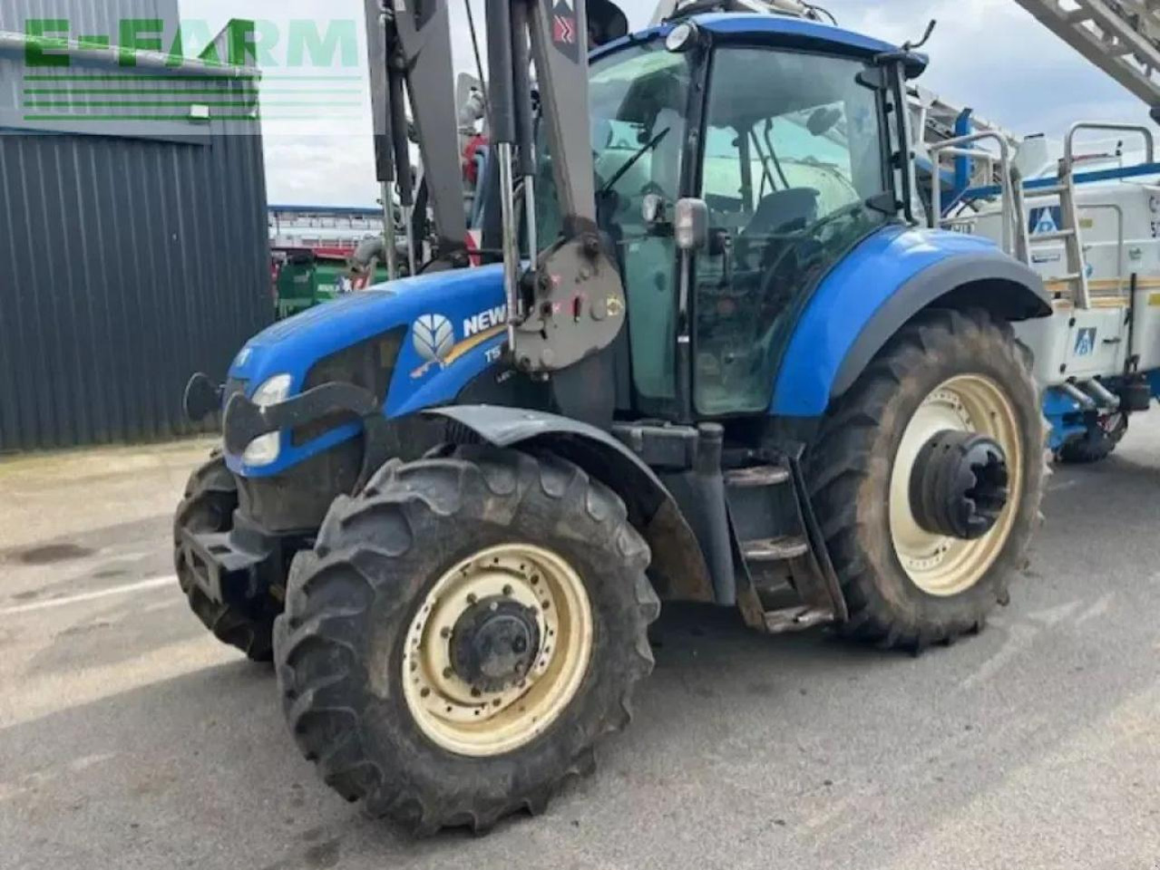 New Holland t5.105 ec EC - Трактор: фото 2 New Holland t5.105 ec EC - Трактор: фото 2