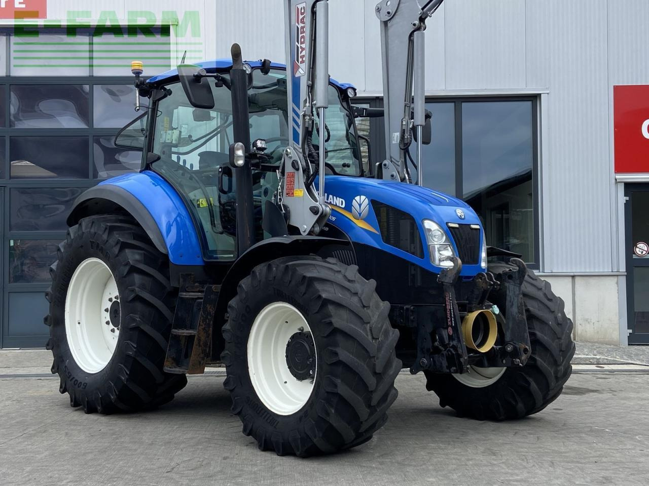 New Holland t5.105 electro command - Трактор: фото 1 New Holland t5.105 electro command - Трактор: фото 1
