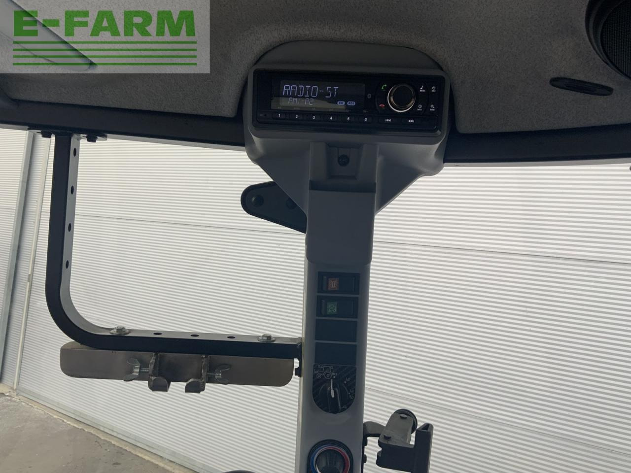 New Holland t5.110 dual command - Трактор: фото 3 New Holland t5.110 dual command - Трактор: фото 3