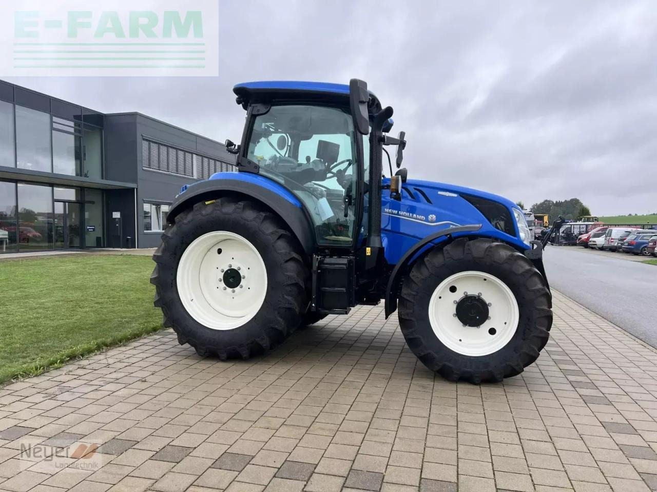New Holland t5.140 auto command - Трактор: фото 3 New Holland t5.140 auto command - Трактор: фото 3