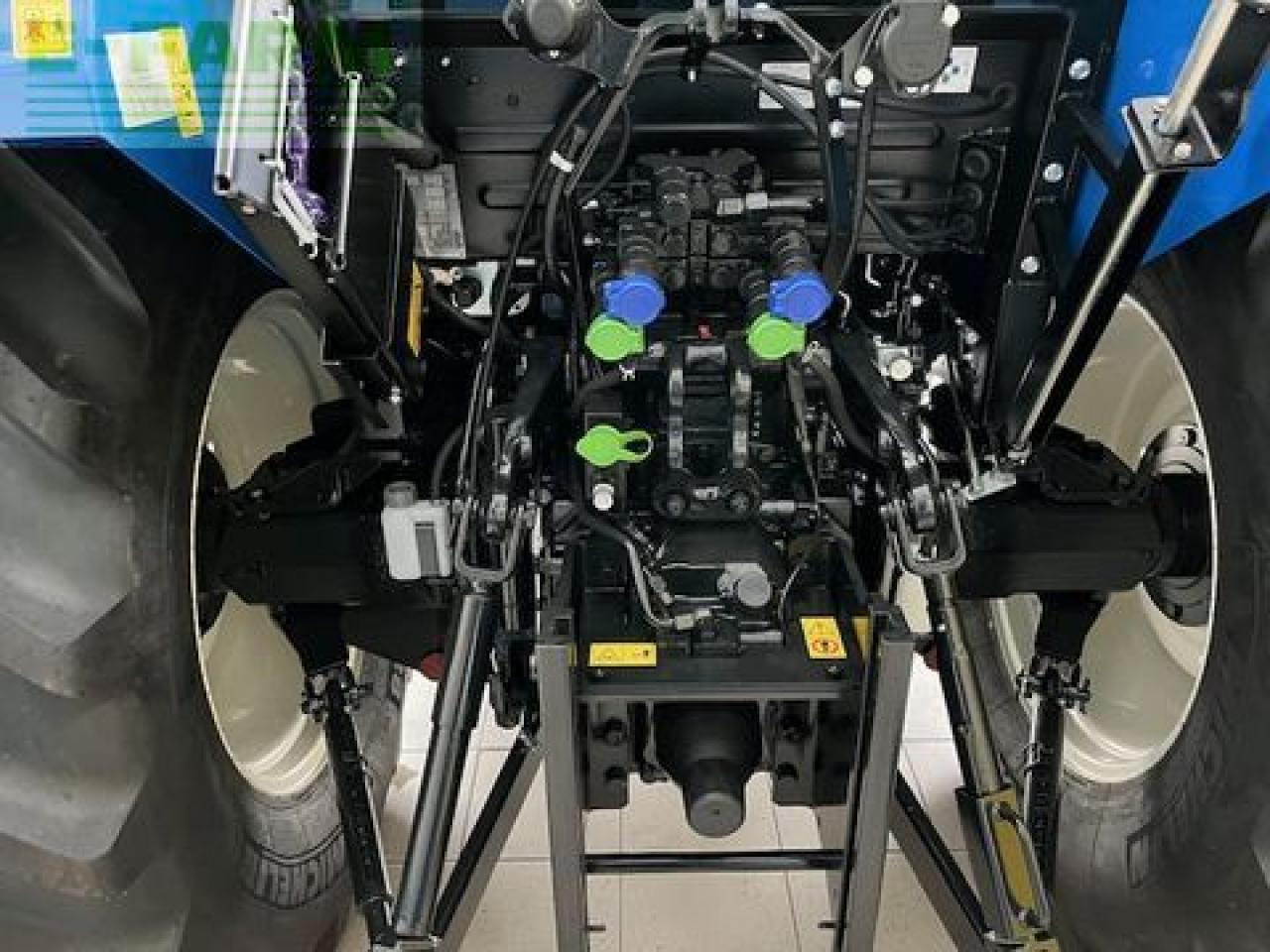 New Holland t5.90 powershuttle - Трактор: фото 4 New Holland t5.90 powershuttle - Трактор: фото 4