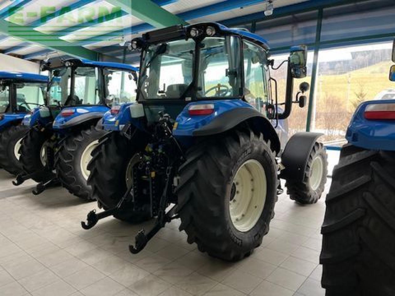 New Holland t5.90 powershuttle - Трактор: фото 5 New Holland t5.90 powershuttle - Трактор: фото 5