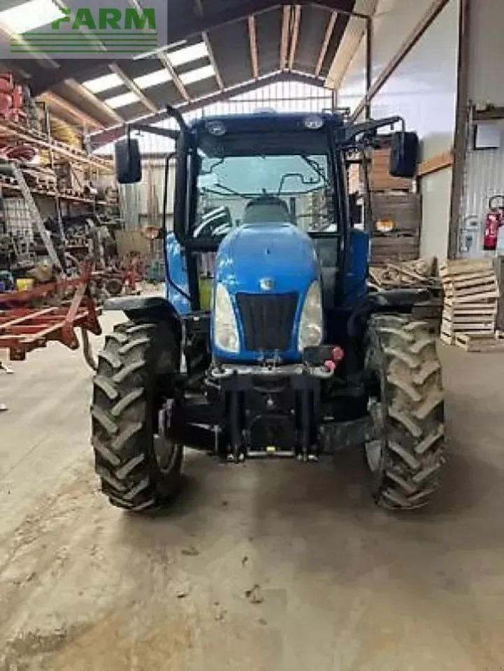New Holland t5040 - Трактор: фото 4 New Holland t5040 - Трактор: фото 4