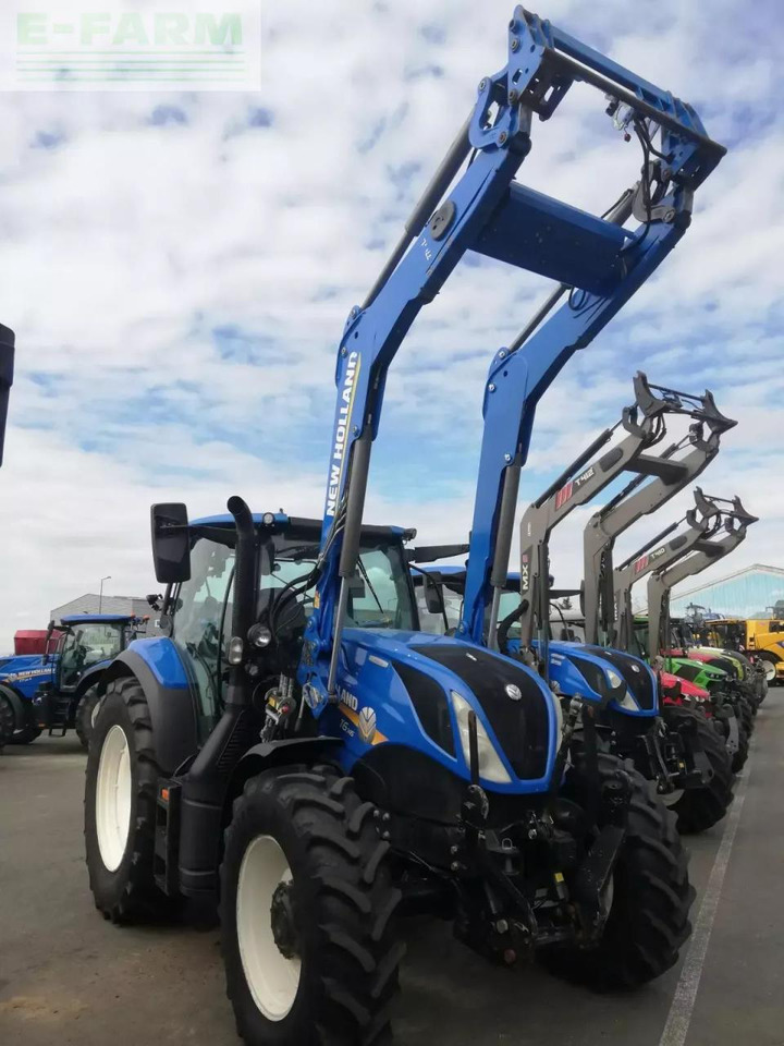 New Holland t6.145 dynamic command - Трактор: фото 2 New Holland t6.145 dynamic command - Трактор: фото 2