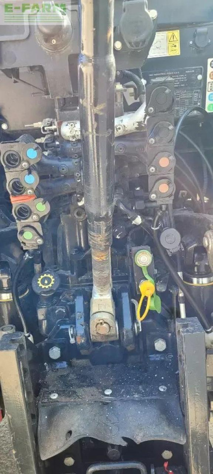 Трактор New Holland t6.155: фото 10