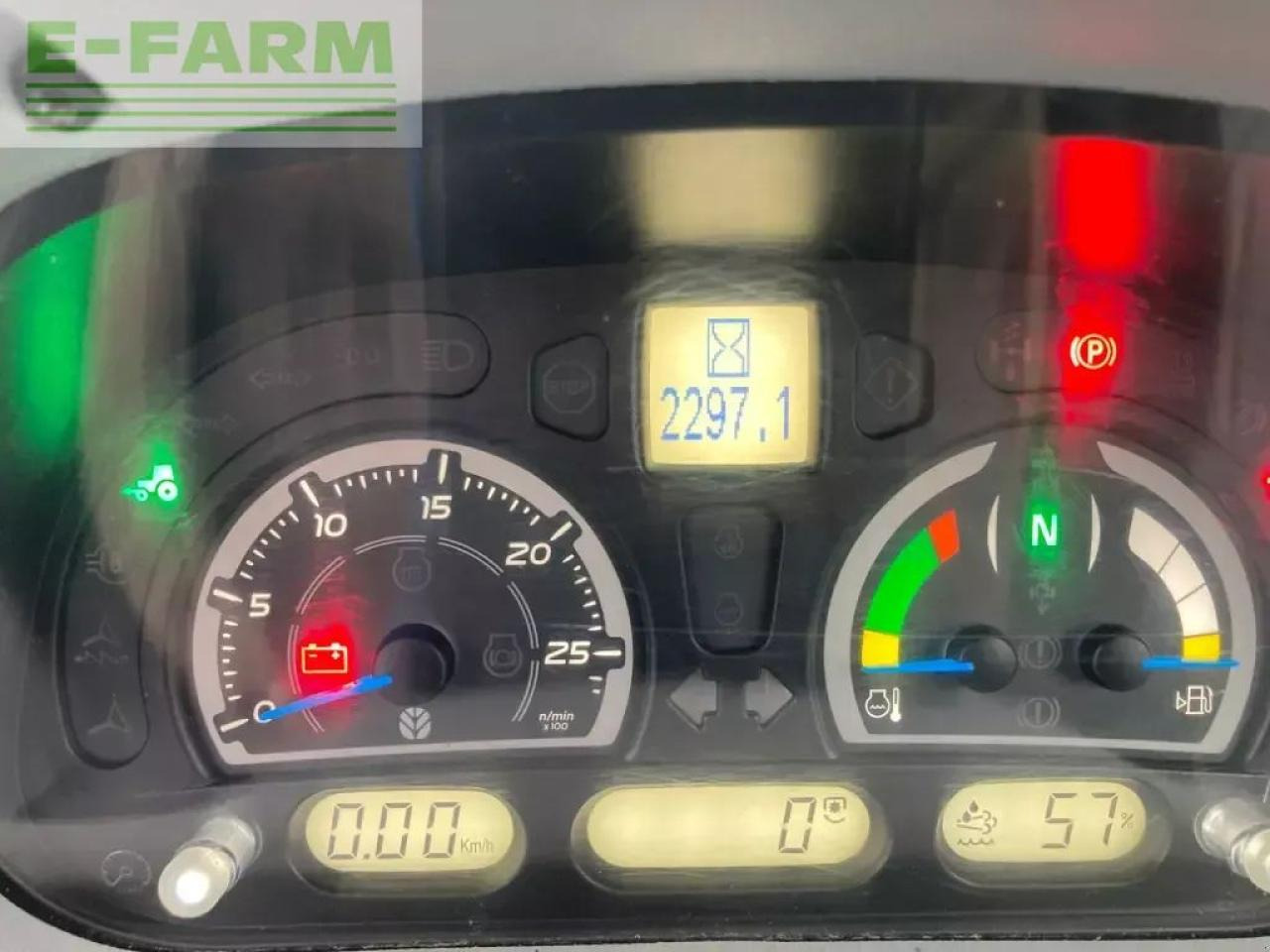 New Holland t6.155 - Трактор: фото 2 New Holland t6.155 - Трактор: фото 2