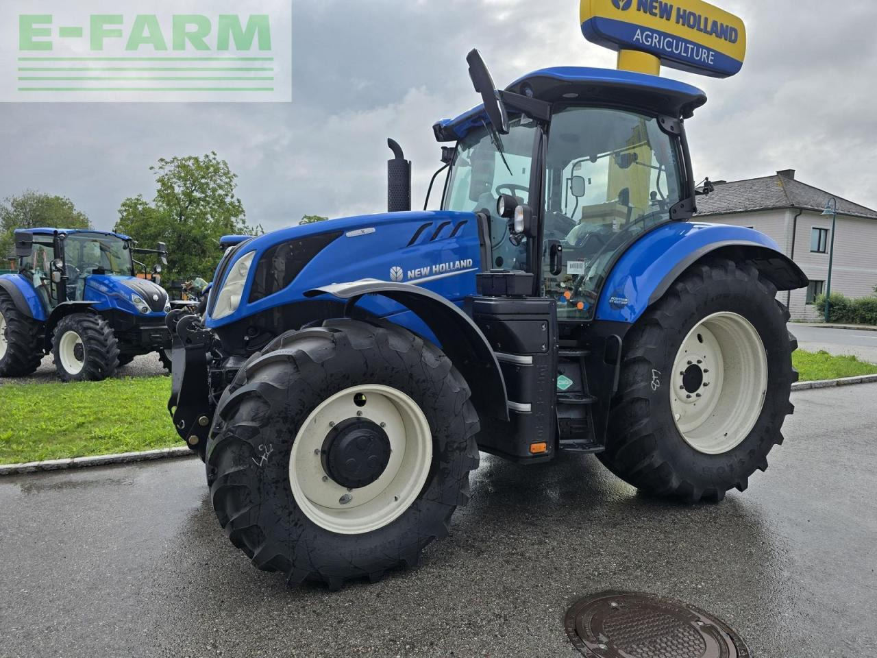 New Holland t6.180 methane power Methane Power - Трактор: фото 1 New Holland t6.180 methane power Methane Power - Трактор: фото 1