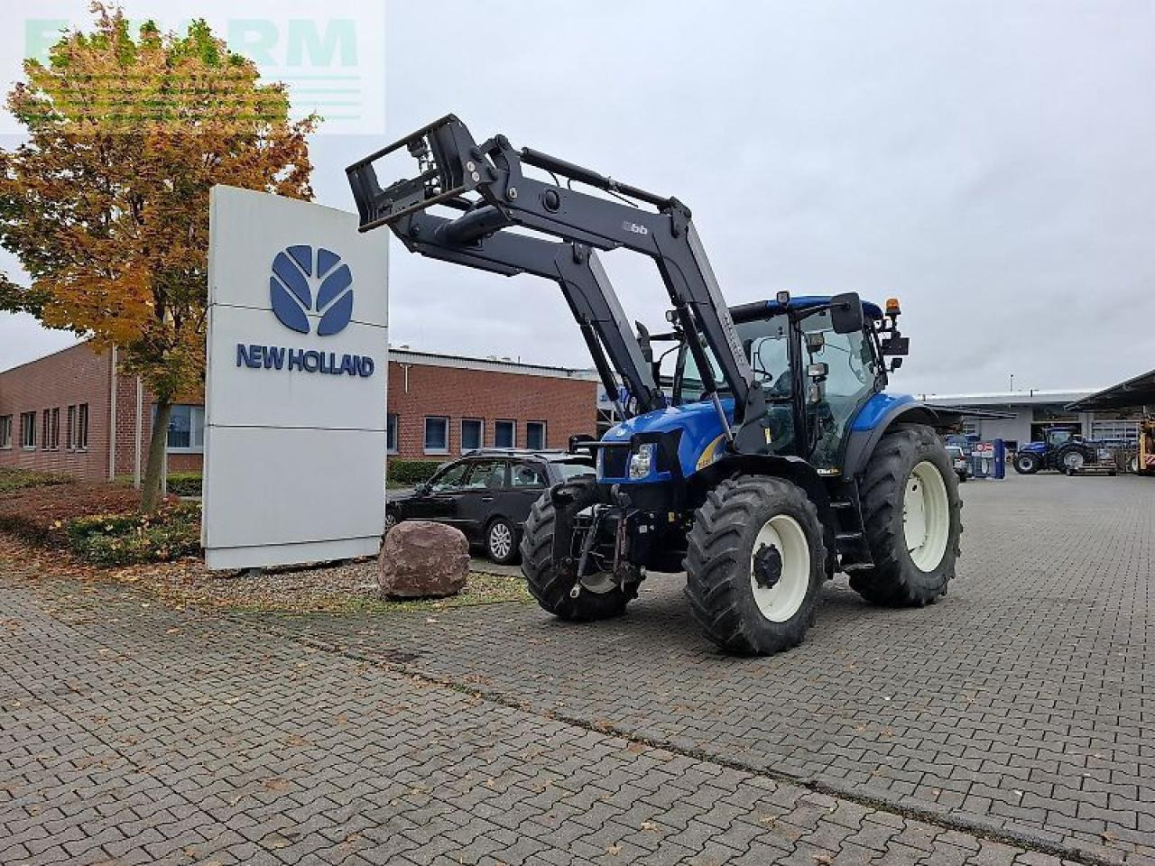 New Holland t6020 elite - Трактор: фото 3 New Holland t6020 elite - Трактор: фото 3