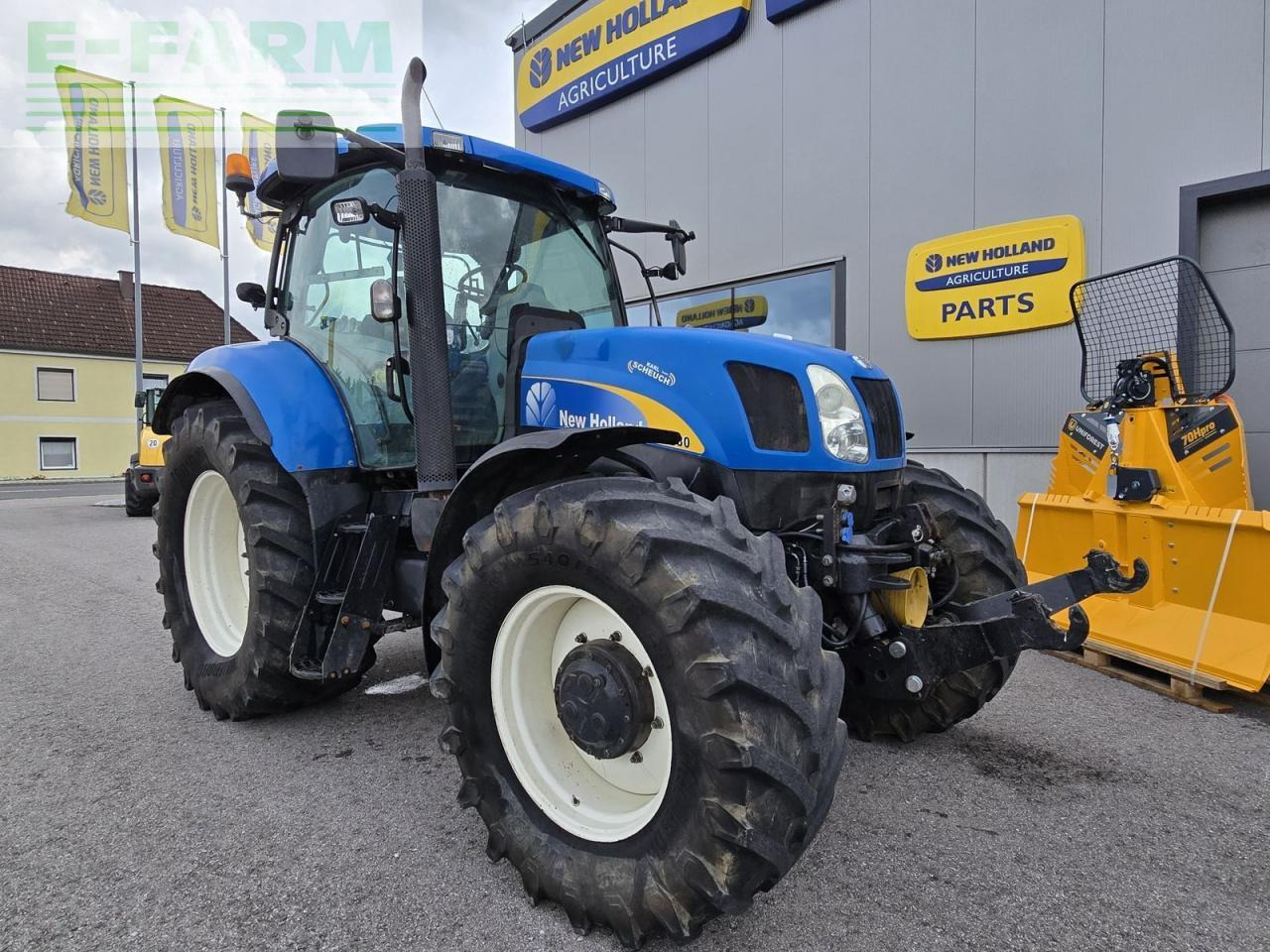 New Holland t6080 range & power command - Трактор: фото 1 New Holland t6080 range & power command - Трактор: фото 1