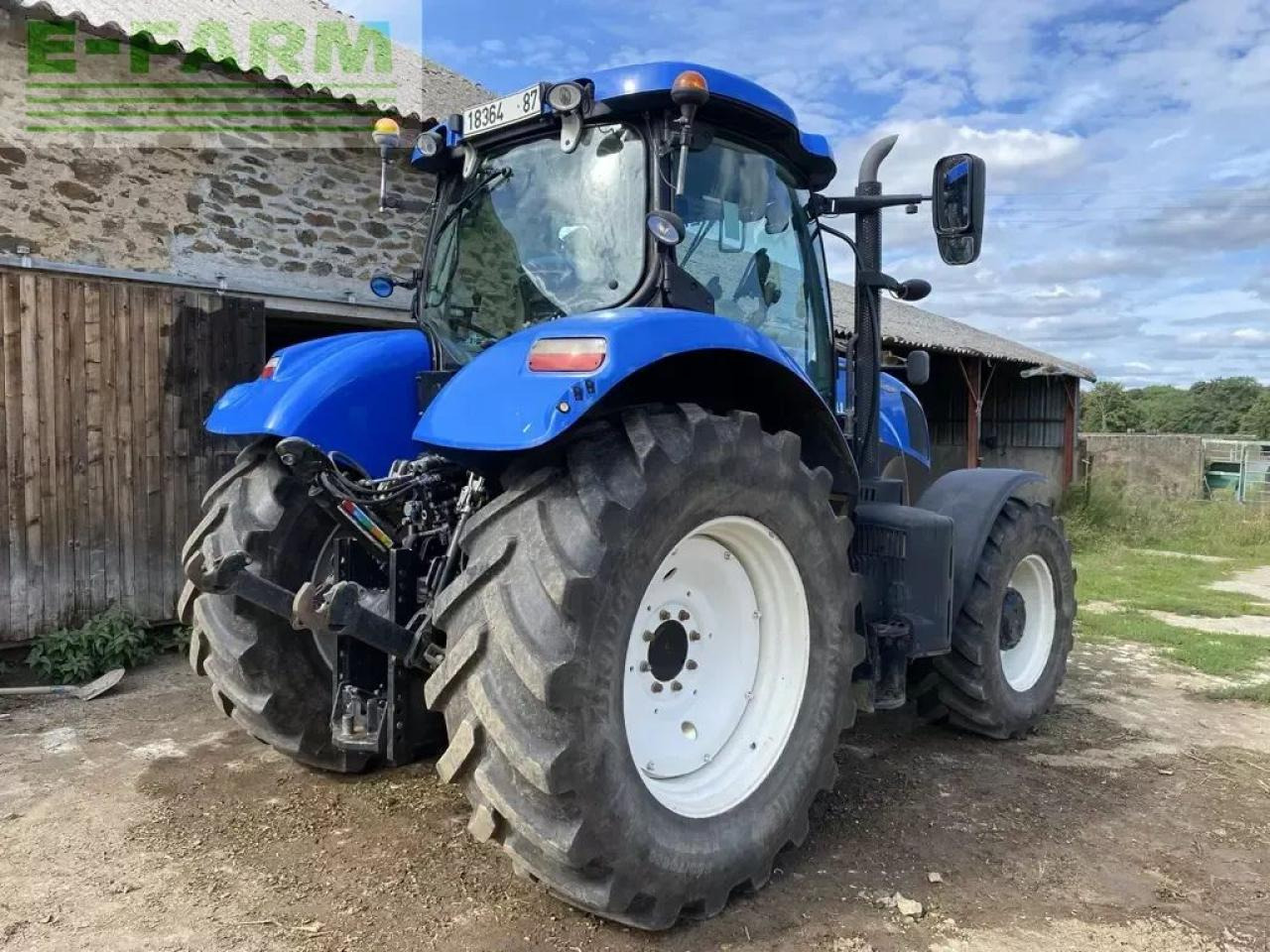 New Holland t7 200 autocommand - Трактор: фото 3 New Holland t7 200 autocommand - Трактор: фото 3