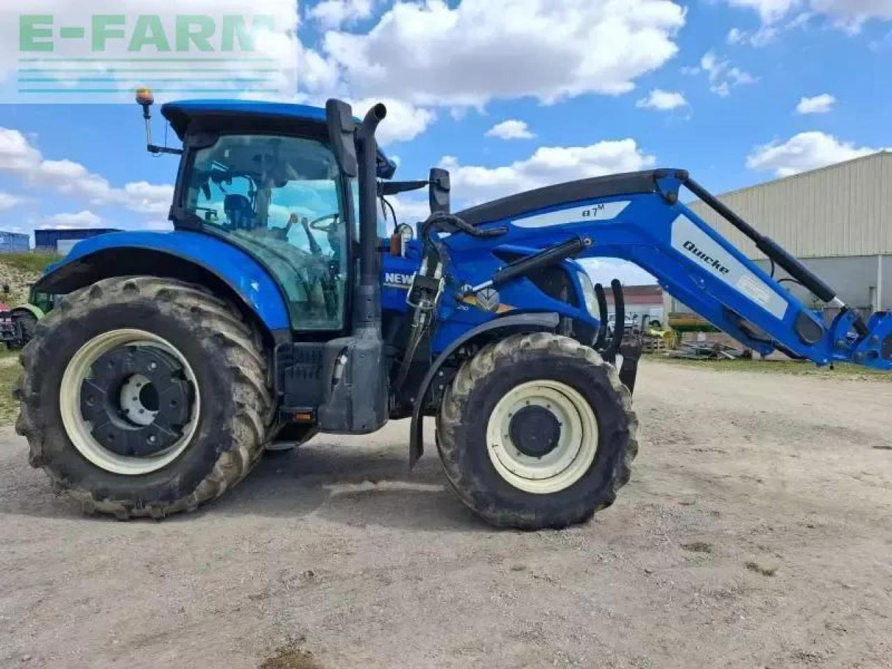 New Holland t7.210 - Трактор: фото 3 New Holland t7.210 - Трактор: фото 3