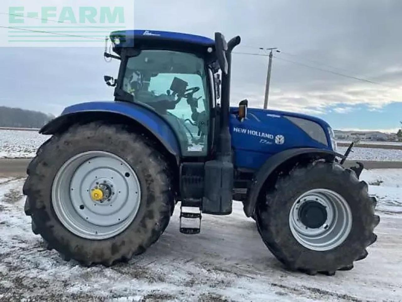 New Holland t7.210 autocommand blue power - Трактор: фото 3 New Holland t7.210 autocommand blue power - Трактор: фото 3