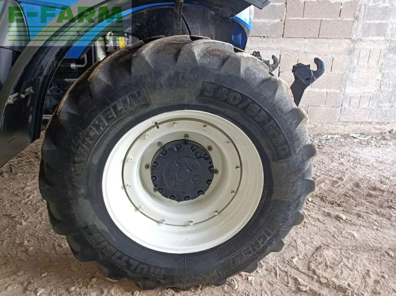 Трактор New Holland t7.230: фото 6 Трактор New Holland t7.230: фото 6