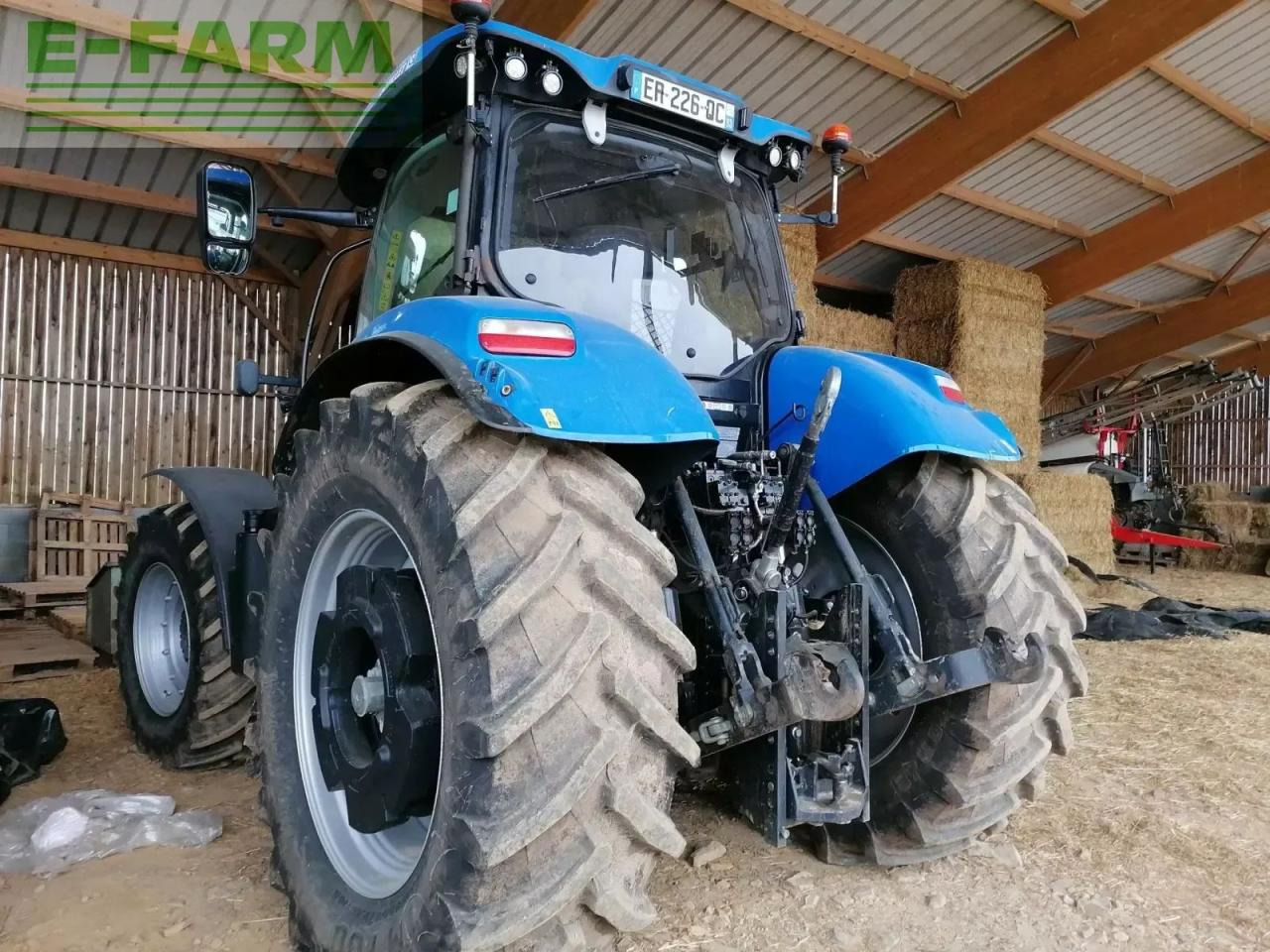 New Holland t7 230 ac - Трактор: фото 5 New Holland t7 230 ac - Трактор: фото 5