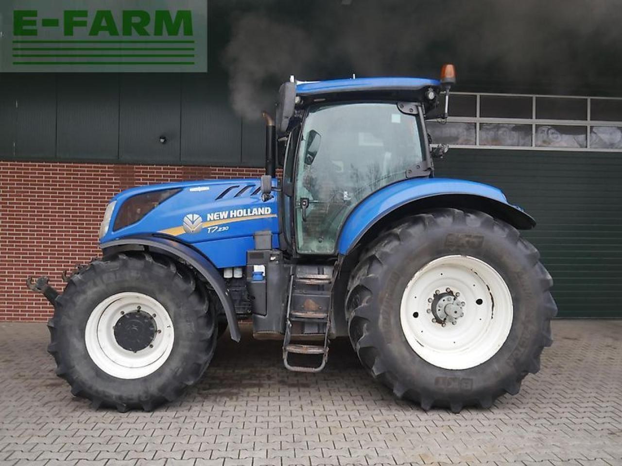 New Holland t7.230 autocommand - Трактор: фото 5 New Holland t7.230 autocommand - Трактор: фото 5
