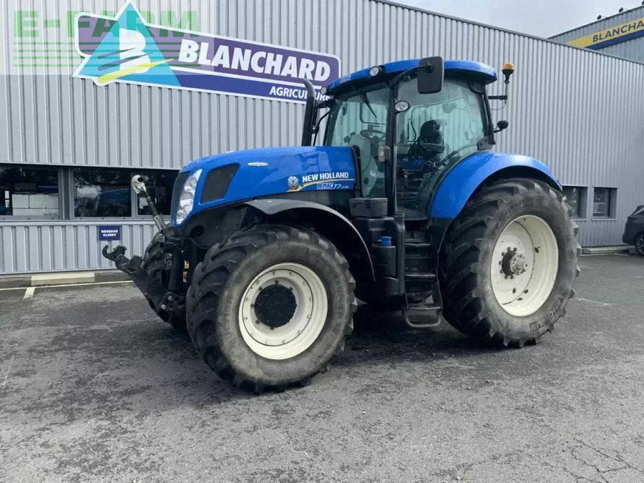 New Holland t7.235 auto command - Трактор: фото 1 New Holland t7.235 auto command - Трактор: фото 1