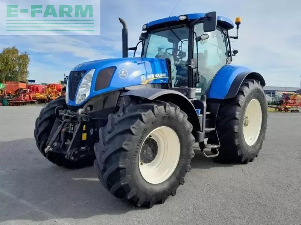 New Holland t7-235pc-sw - Трактор: фото 1 New Holland t7-235pc-sw - Трактор: фото 1