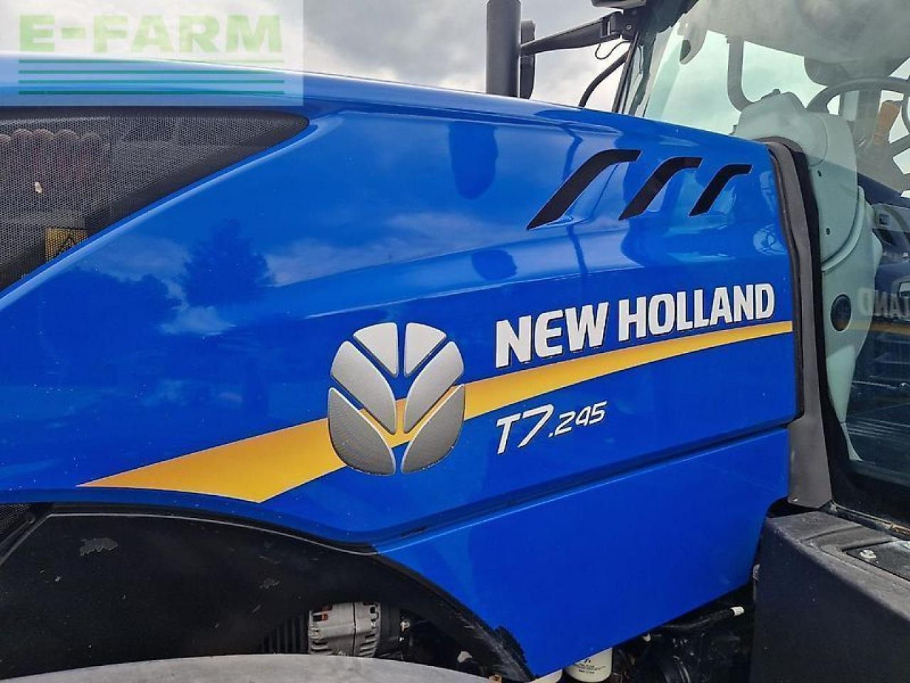 New Holland t7.245 - Трактор: фото 4 New Holland t7.245 - Трактор: фото 4