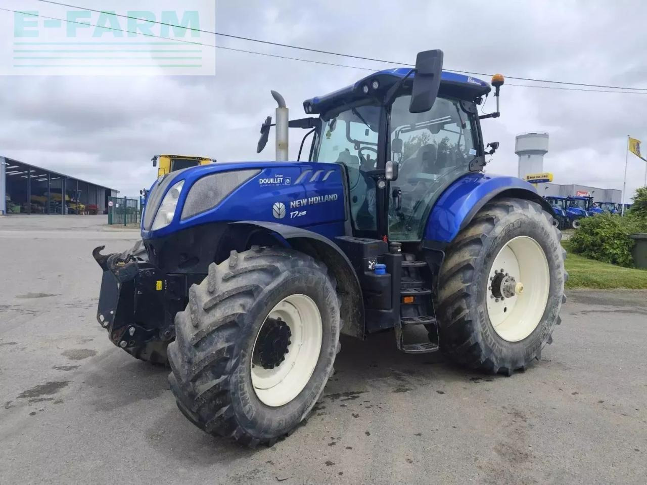 New Holland t7 245 ac - Трактор: фото 4 New Holland t7 245 ac - Трактор: фото 4