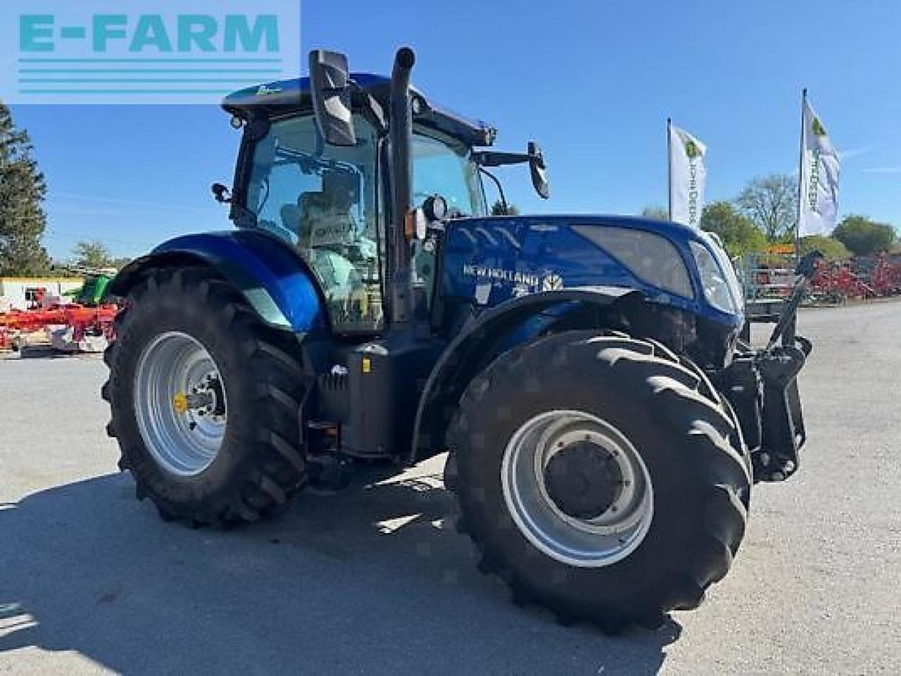 New Holland t7.245 ac - Трактор: фото 3 New Holland t7.245 ac - Трактор: фото 3