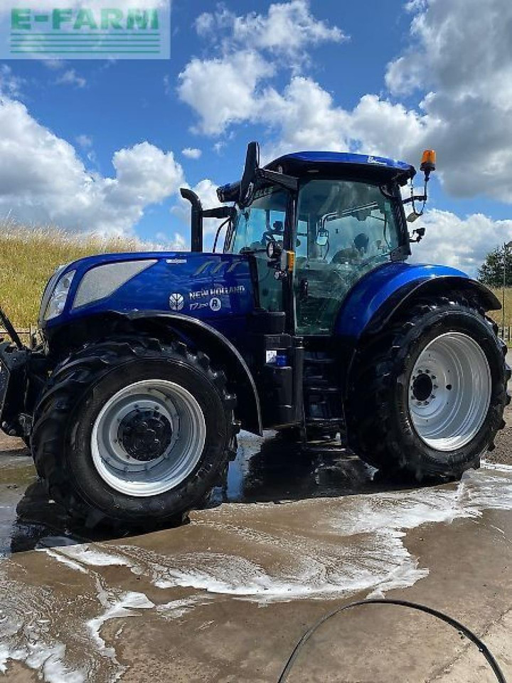 New Holland t7.270 - Трактор: фото 1 New Holland t7.270 - Трактор: фото 1