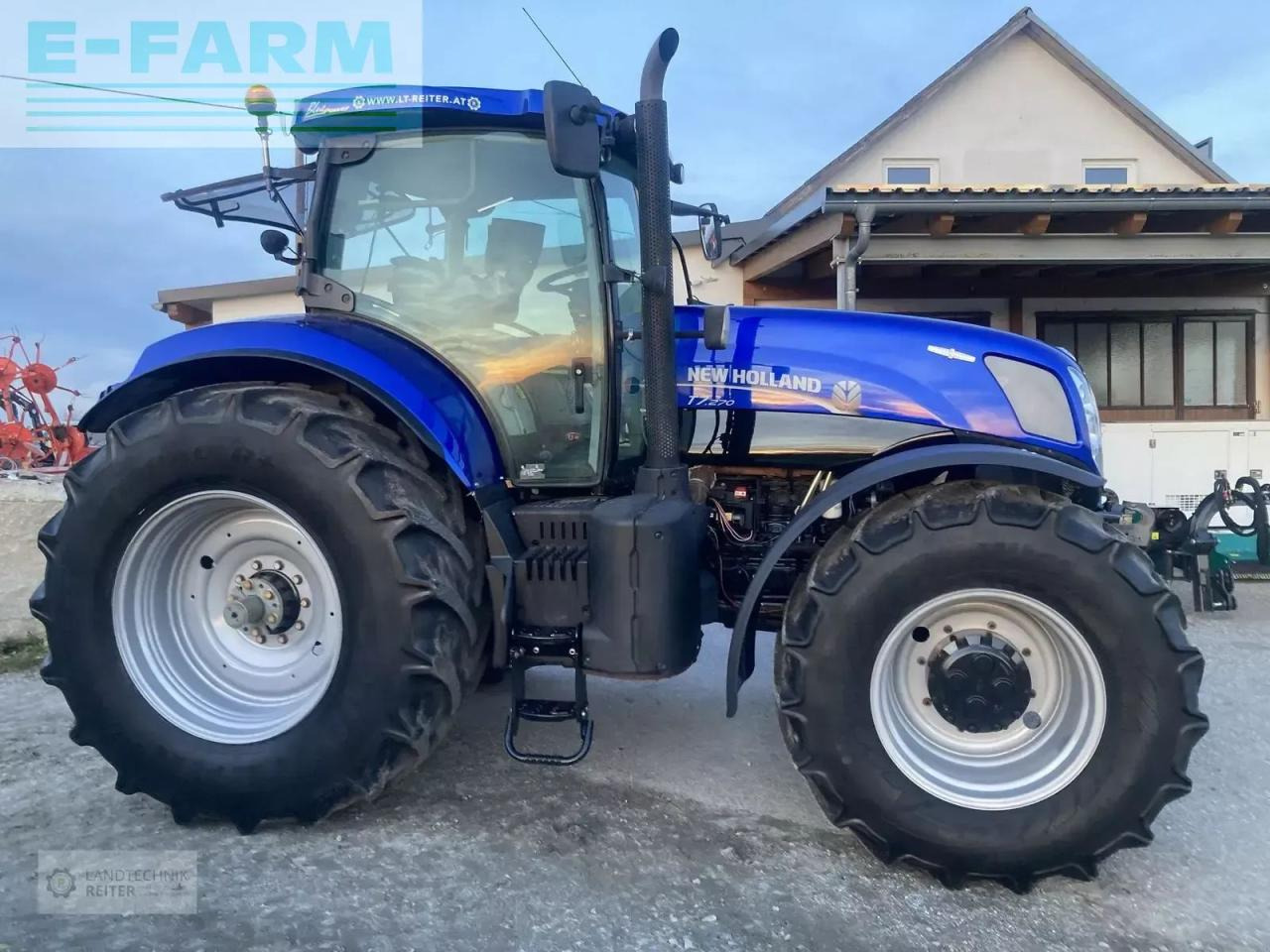New Holland t7.270 auto command bluepower - Трактор: фото 4 New Holland t7.270 auto command bluepower - Трактор: фото 4