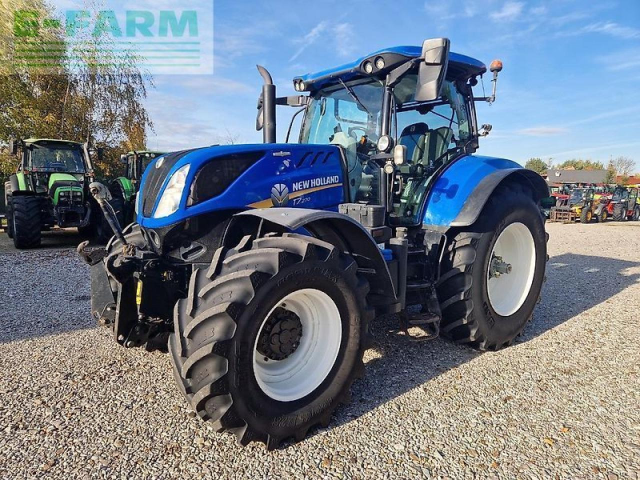 New Holland t7.270 autocommand - Трактор: фото 2 New Holland t7.270 autocommand - Трактор: фото 2