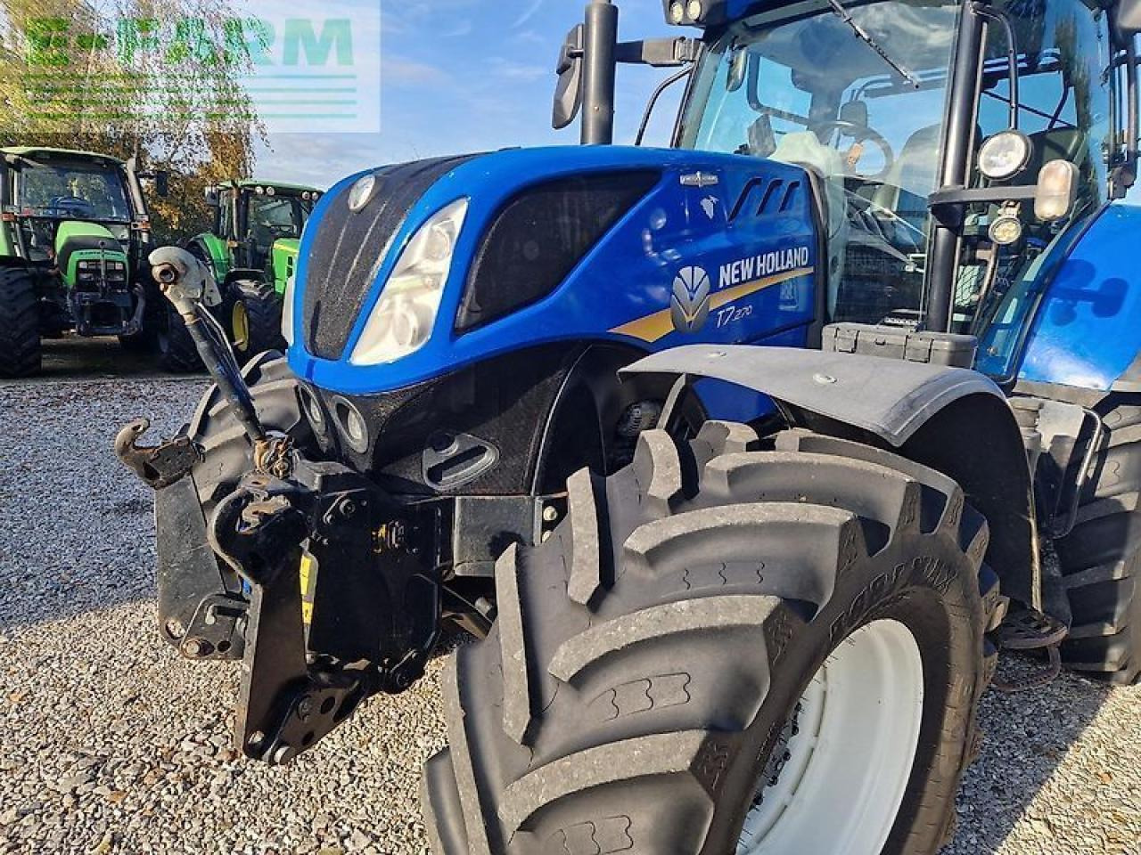 New Holland t7.270 autocommand - Трактор: фото 3 New Holland t7.270 autocommand - Трактор: фото 3