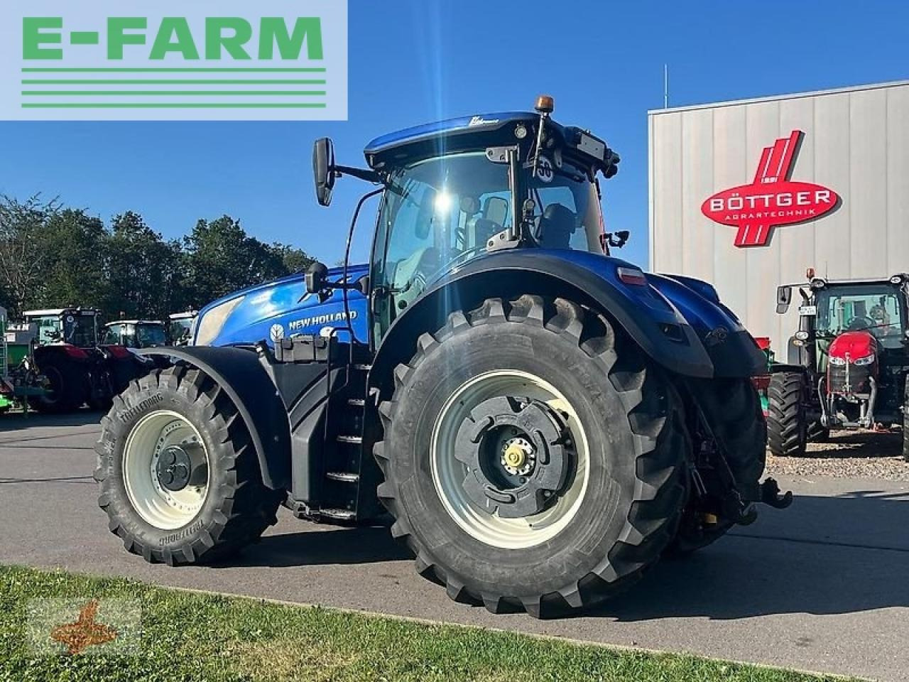 New Holland t7.315 - Трактор: фото 2 New Holland t7.315 - Трактор: фото 2