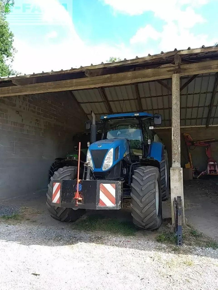 New Holland t7060 - Трактор: фото 3 New Holland t7060 - Трактор: фото 3
