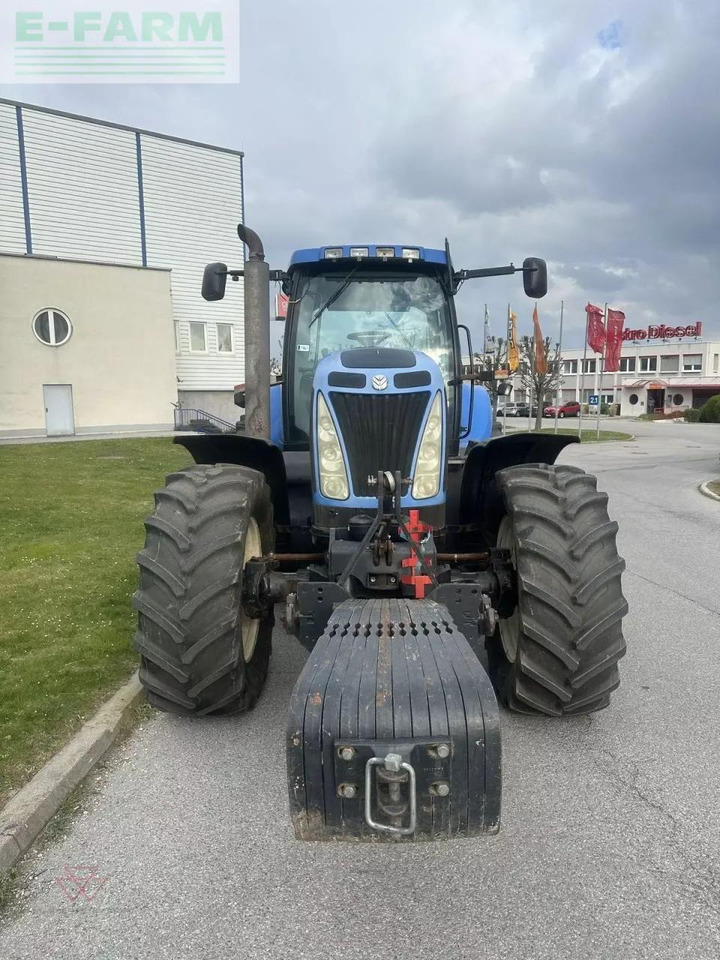 New Holland t8040 - Трактор: фото 2 New Holland t8040 - Трактор: фото 2
