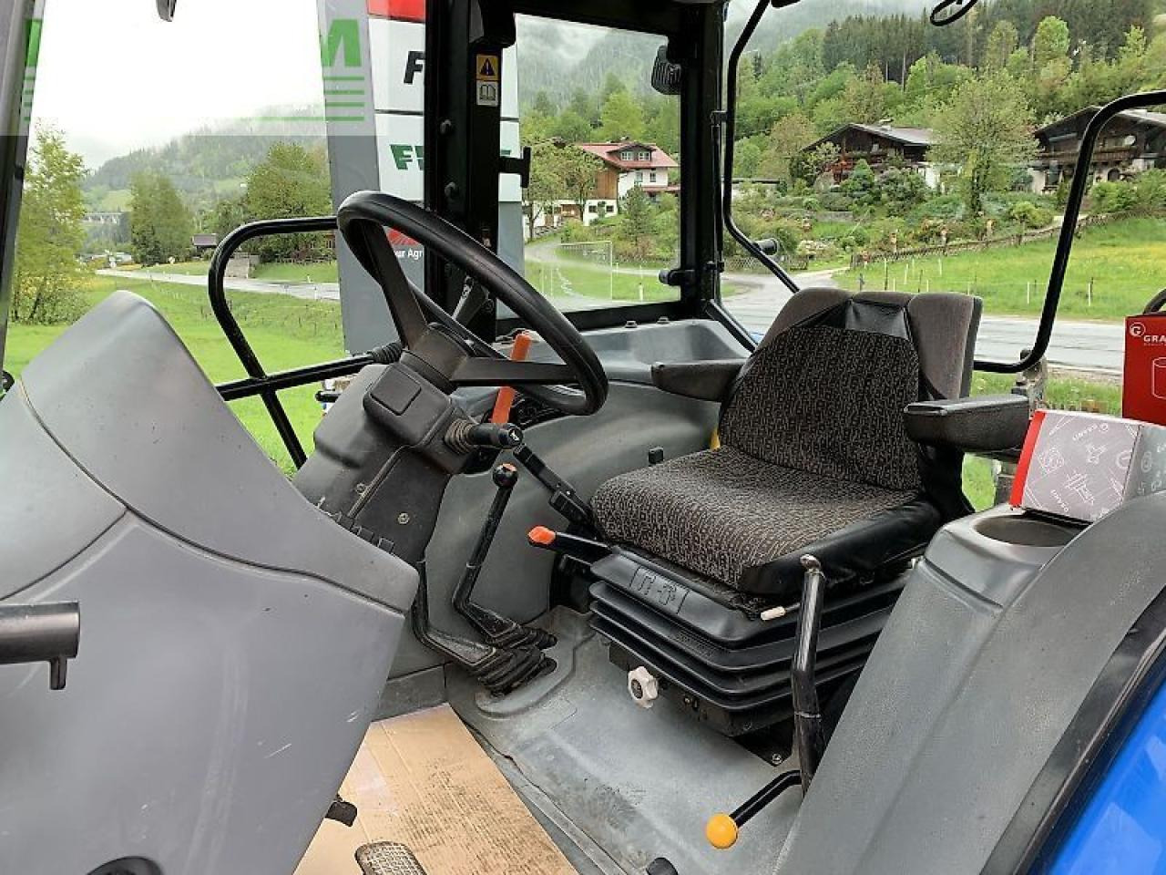 Трактор New Holland tl 70 a + hauer frontlader A: фото 12