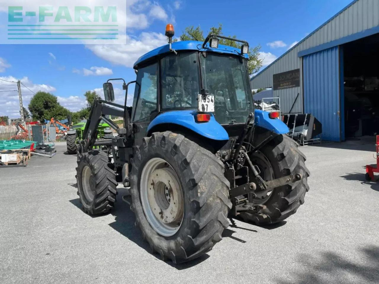 New Holland tracteur agricole td85d new holland D - Трактор: фото 2 New Holland tracteur agricole td85d new holland D - Трактор: фото 2