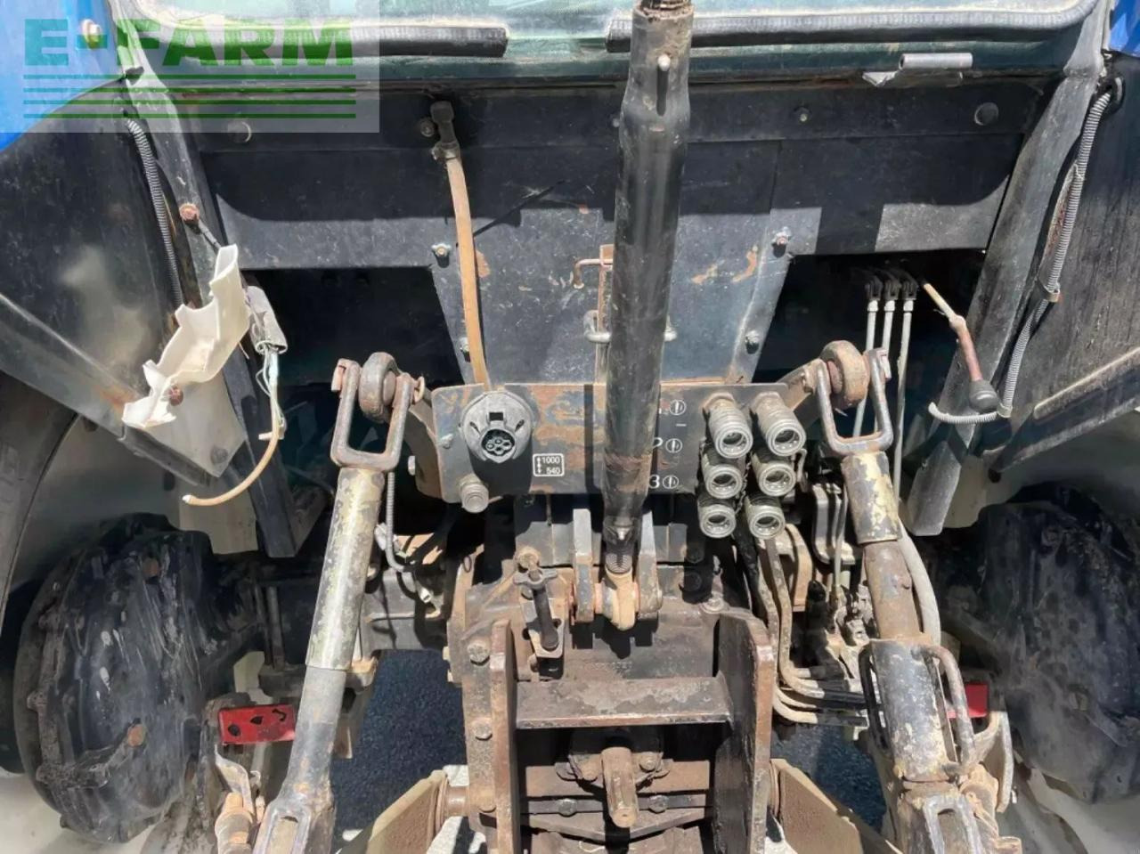 New Holland tracteur agricole td85d new holland D - Трактор: фото 3 New Holland tracteur agricole td85d new holland D - Трактор: фото 3