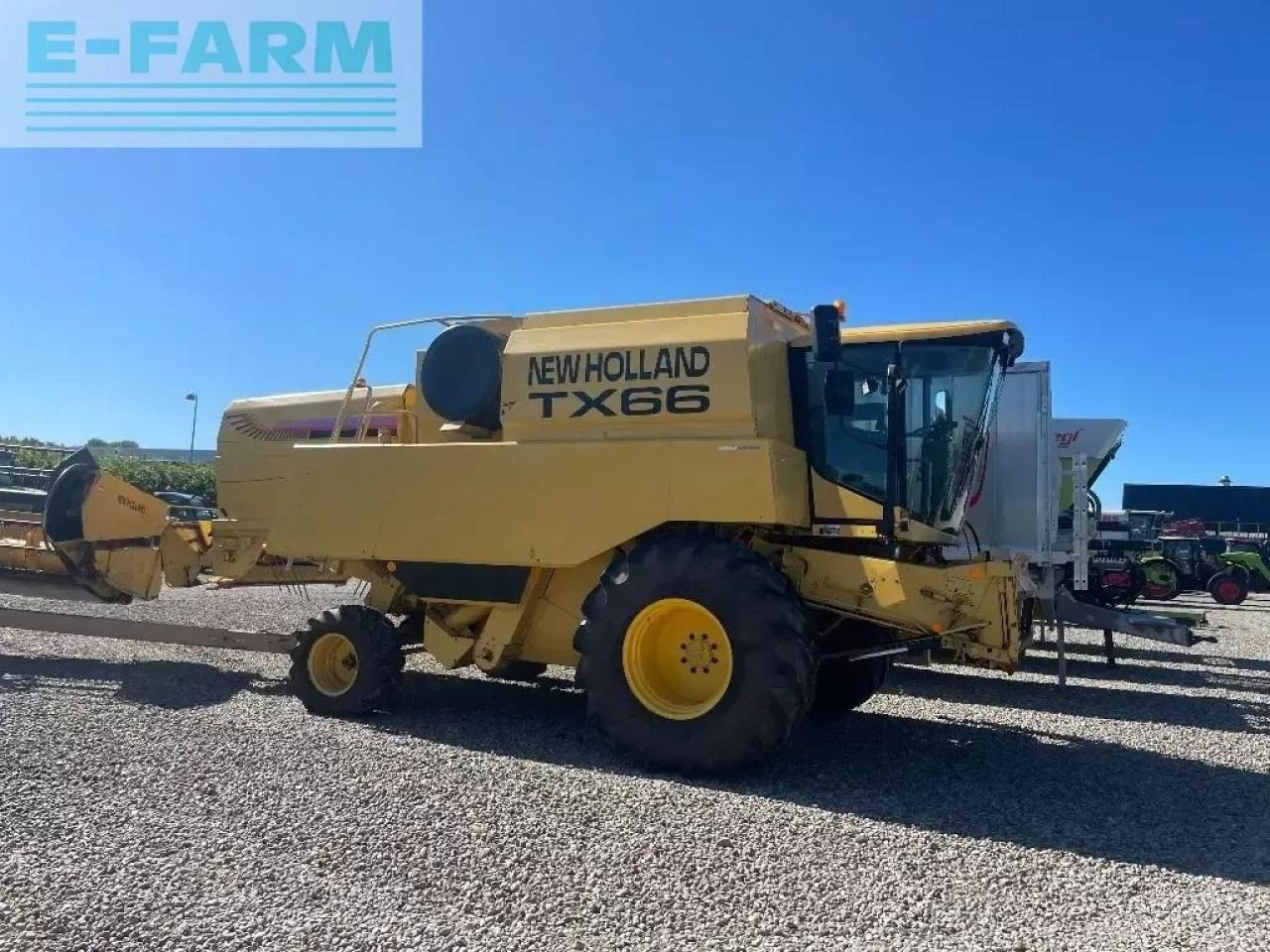 New Holland tx 66 - Зерноуборочный комбайн: фото 1 New Holland tx 66 - Зерноуборочный комбайн: фото 1