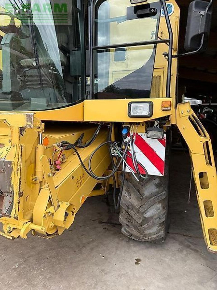 New Holland tx 68 plus mit rapstisch - Зерноуборочный комбайн: фото 3 New Holland tx 68 plus mit rapstisch - Зерноуборочный комбайн: фото 3