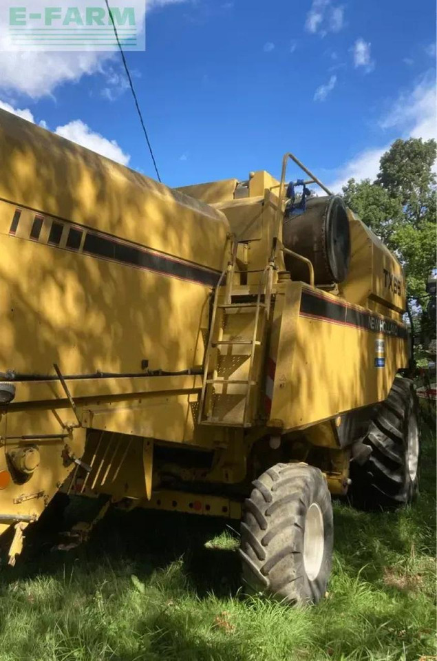 New Holland tx66 sl - Зерноуборочный комбайн: фото 3 New Holland tx66 sl - Зерноуборочный комбайн: фото 3