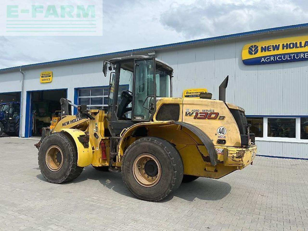 New Holland w 130 b - Мини-экскаватор: фото 2 New Holland w 130 b - Мини-экскаватор: фото 2