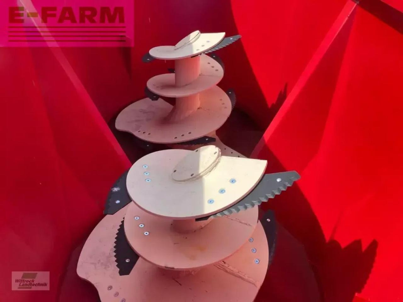 Peecon biga 18 lowliner - Инвентарь для животноводства: фото 3 Peecon biga 18 lowliner - Инвентарь для животноводства: фото 3