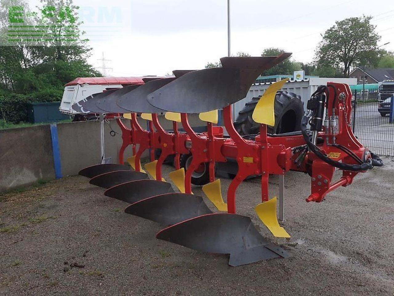 Pöttinger servo 45 m plus - Плуг: фото 1 Pöttinger servo 45 m plus - Плуг: фото 1