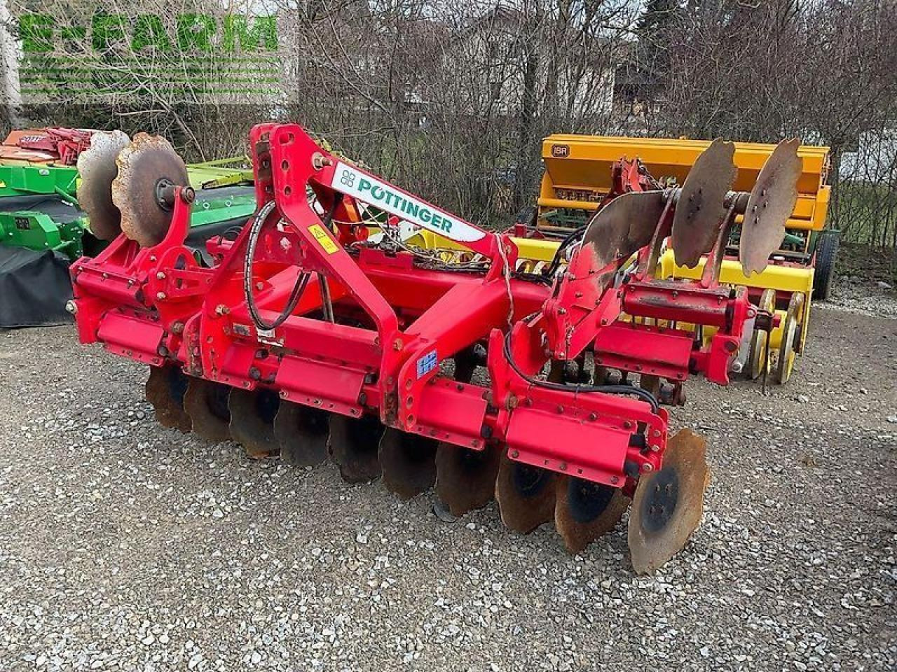 Pöttinger terradisc 3001 - Дисковая борона: фото 1 Pöttinger terradisc 3001 - Дисковая борона: фото 1