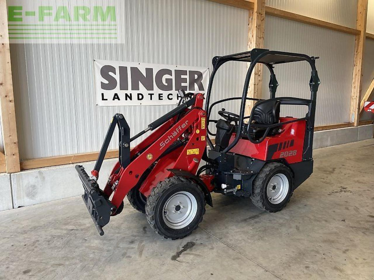 Schäffer 2028-2 - Мини-экскаватор: фото 1 Schäffer 2028-2 - Мини-экскаватор: фото 1