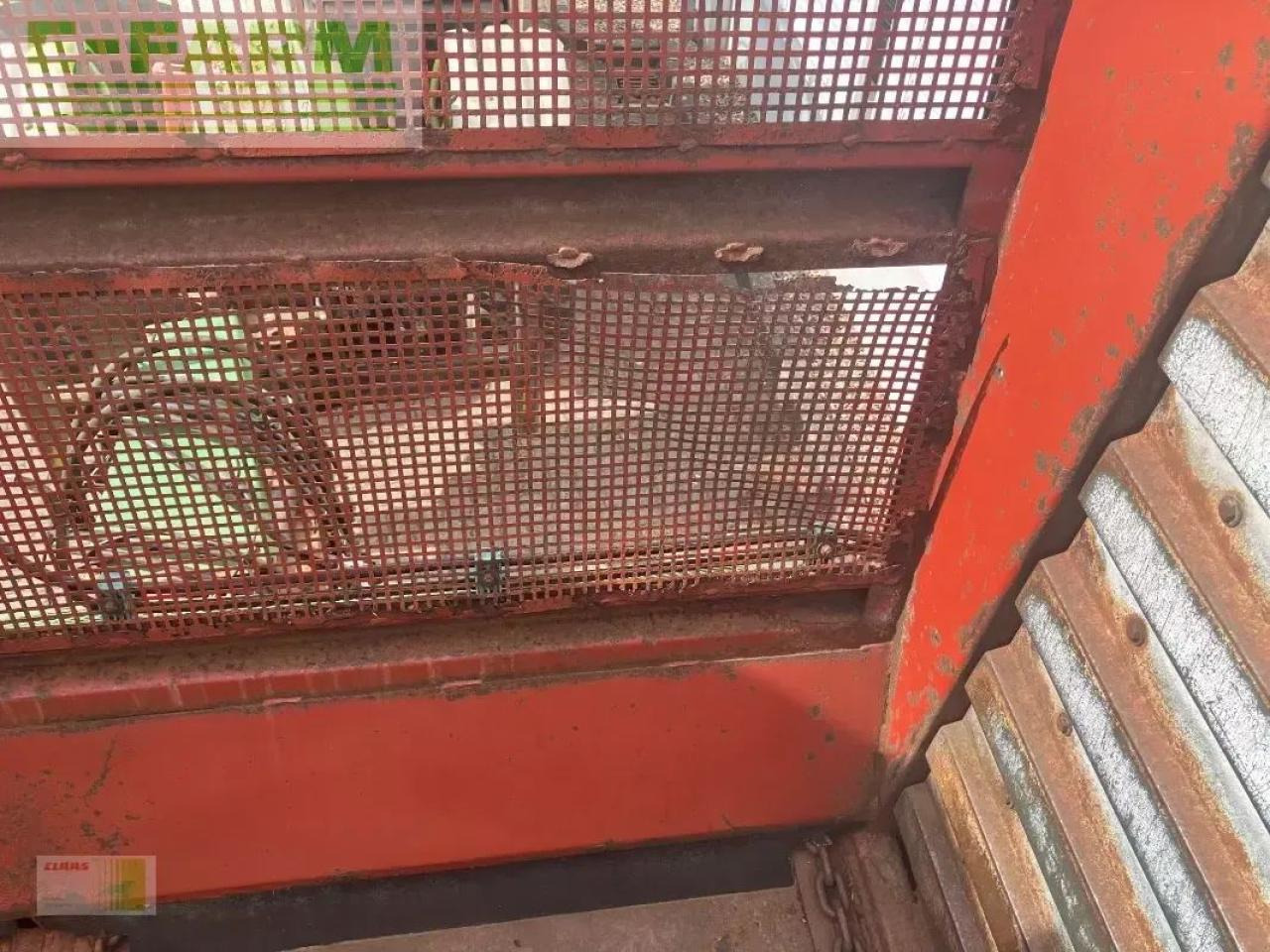 Сельскохозяйственный прицеп-самосвал Strautmann giga trailer 2246 do: фото 11