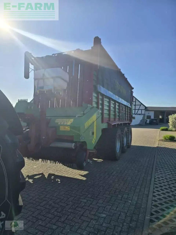 Strautmann giga-vitesse cfs 4402 do - Самозагружающийся прицеп: фото 3 Strautmann giga-vitesse cfs 4402 do - Самозагружающийся прицеп: фото 3