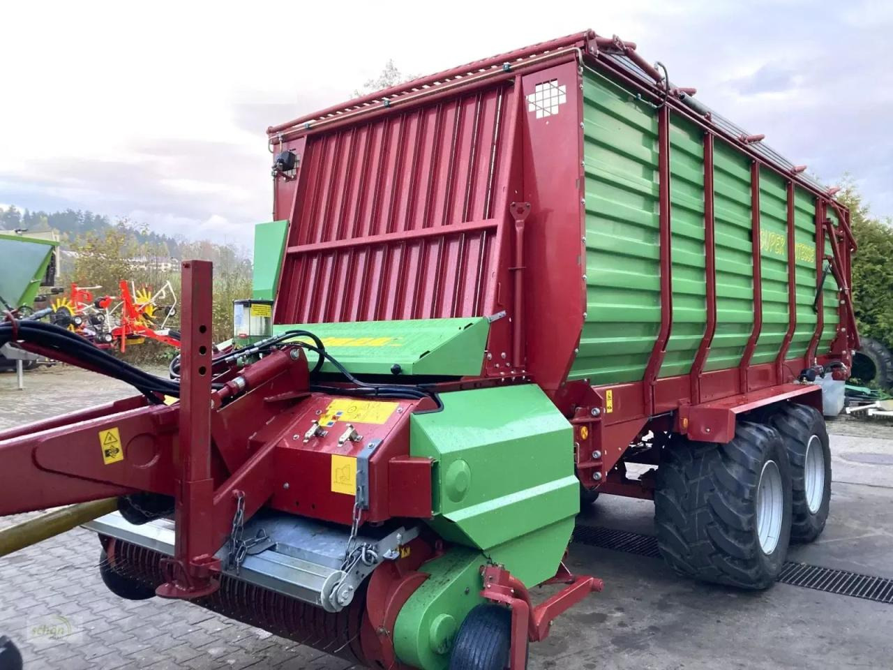 Strautmann super-vitesse 2 h - mit großem fahrwerk und nachlauflenkachse - Самозагружающийся прицеп: фото 1 Strautmann super-vitesse 2 h - mit großem fahrwerk und nachlauflenkachse - Самозагружающийся прицеп: фото 1