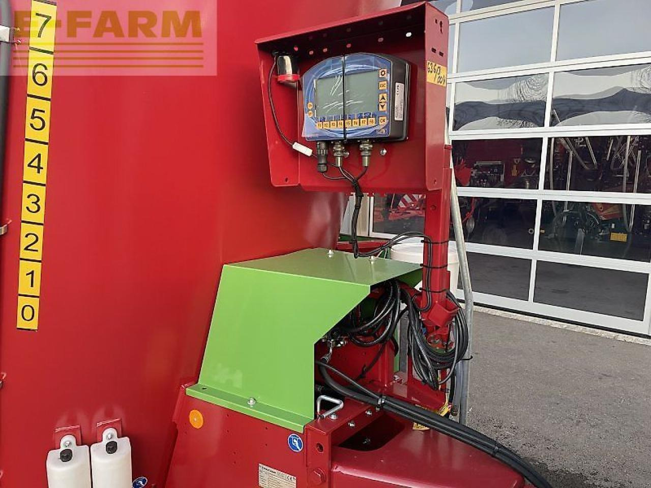 Strautmann verti-mix 1500 double k - Инвентарь для животноводства: фото 2 Strautmann verti-mix 1500 double k - Инвентарь для животноводства: фото 2